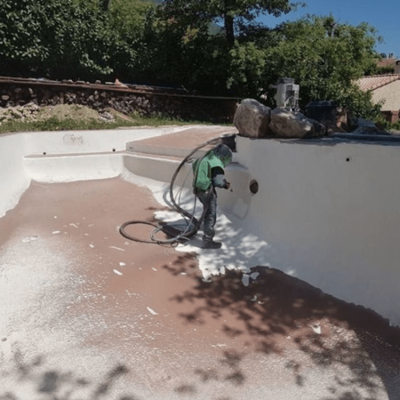 decapage-piscine-Alpes-Maritimes